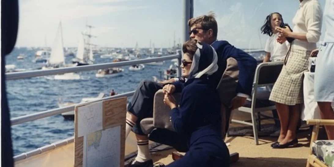 "Τα ταξίδια μου με την Jacqueline Kennedy" το νέο αποκαλυπτικό βιβλίο του σωματοφύλακα της Jackie Kennedy