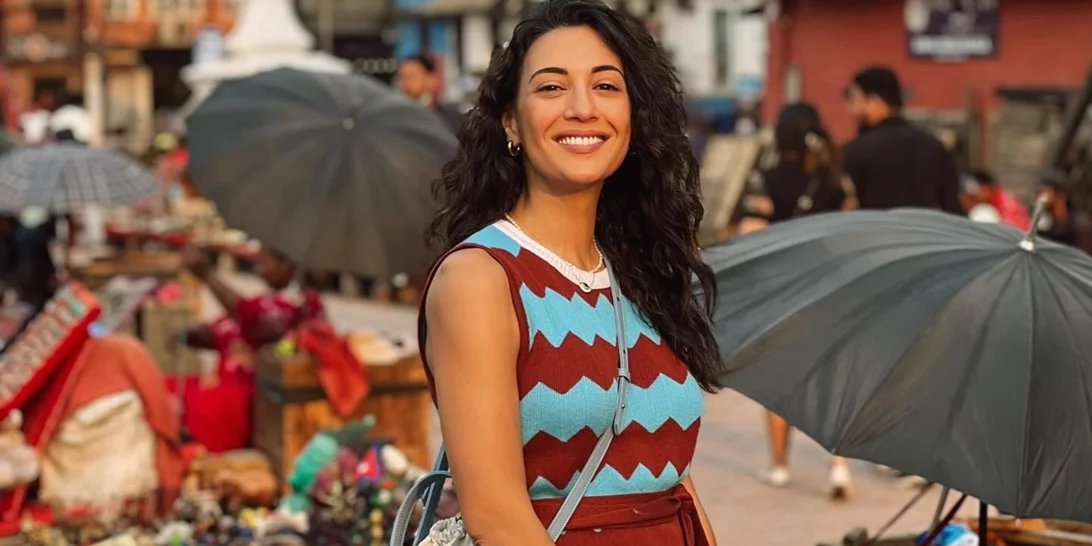 Η Ευγενία Σαμαρά δημιούργησε το πιο κομψό double denim σύνολο για το φθινόπωρο