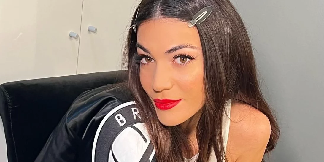 Ήβη Αδάμου | Το liquid lipstick που δεν αποχωρίζεται ποτέ χαρίζει τα πιο juicy χείλη