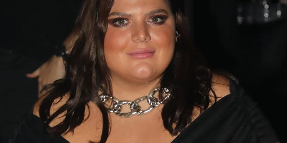 Δανάη Μπάρκα | Σε νυχτερινό κέντρο με τη μητέρα της, Βίκυ Σταυροπούλου