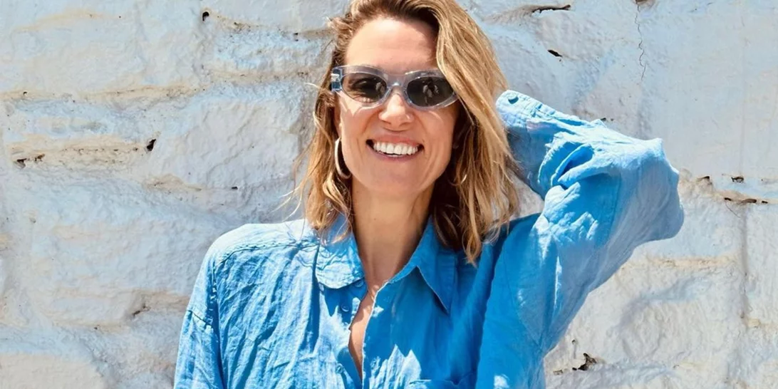 Η Βίκυ Καγιά φόρεσε το παρεό με τον αγαπημένο τρόπο των Γαλλίδων