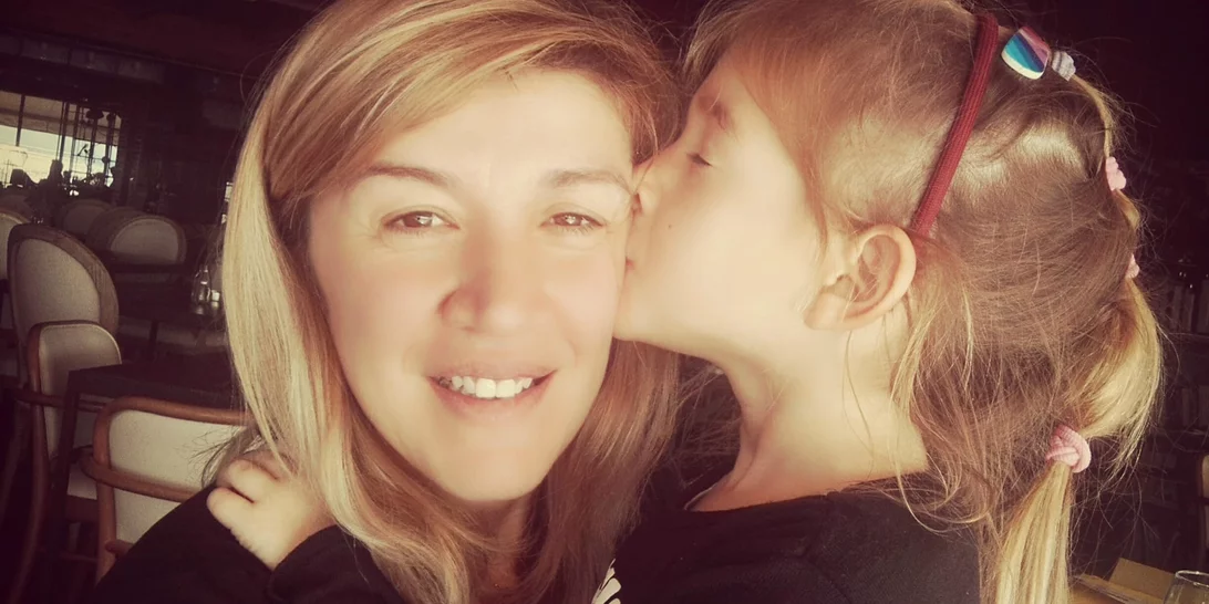 Συγκινεί η Ξένια Πρεζεράκου | "Eίμαι έτοιμη θάνατε, σε κοιτάω στα μάτια..."