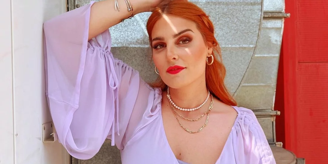 Η Εβελίνα Νικόλιζα φόρεσε το πιο κολακευτικό λευκό φόρεμα του καλοκαιριού