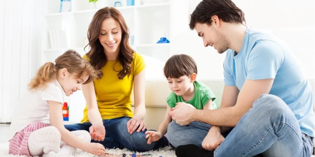 Βρήκαμε τα επιτραπέζια παιχνίδια που είναι διασκεδαστικά για όλη την οικογένεια και ενισχύουν τις ικανότητες των παιδιών