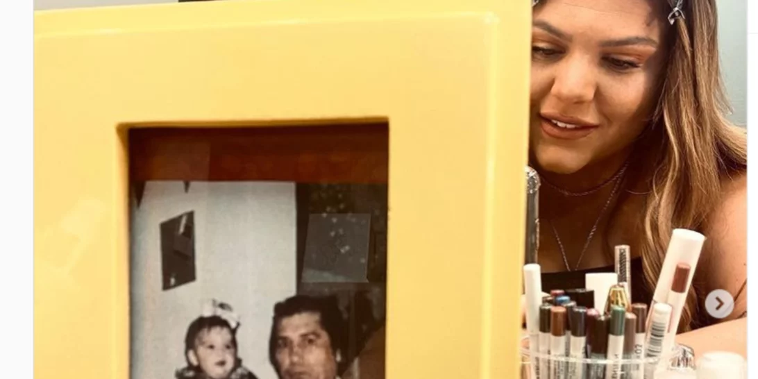 Δανάη Μπάρκα | "Ραγίζει" καρδιές η ανάρτηση για τον παππού της που "έφυγε" από τη ζωή