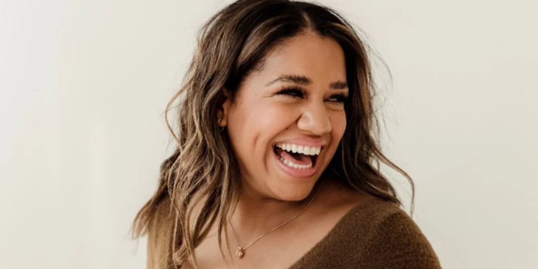 Μαράια Ριντλσπρίγκερ Αντετοκούνμπο | Αυτός είναι ο ορός με τα 6 είδη υαλουρονικού που χρησιμοποιεί