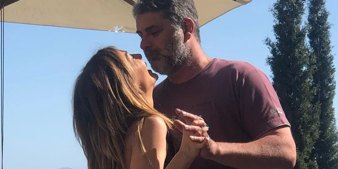 Δέσποινα Βανδή - Βασίλης Μπισμπίκης | Διακοπές στο νησί που έγινε η πρώτη τους γνωριμία