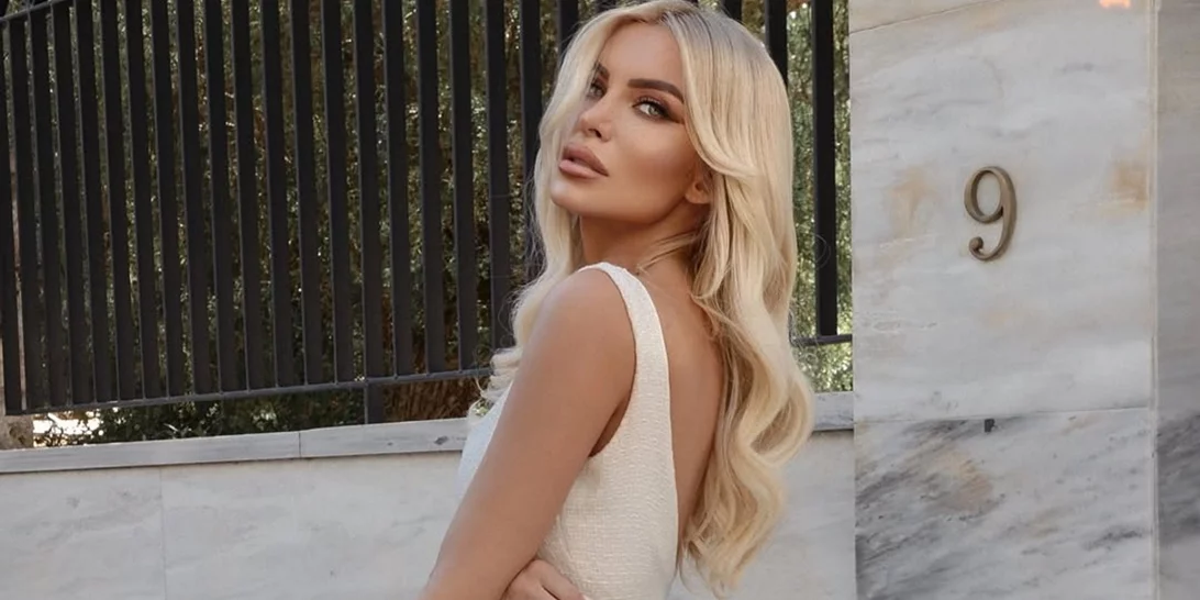 Γίνεσαι κουμπάρα φέτος το καλοκαίρι; Το χτένισμα της Κατερίνας Καινούργιου είναι η πιο stylish πρόταση