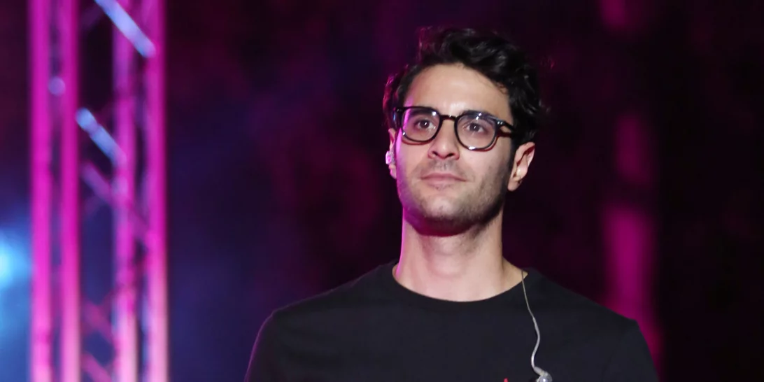 Ίαν Στρατής | Δύσκολες ώρες για τον τραγουδιστή