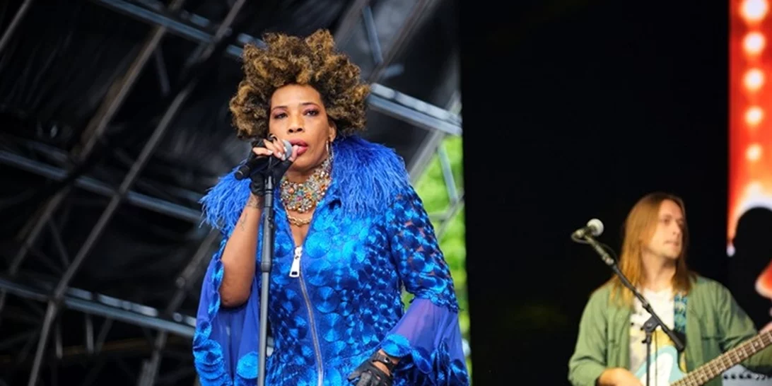 Μacy Gray | "Το γεγονός ότι αλλάζεις μέρη του σώματός σου δεν σε κάνει γυναίκα"