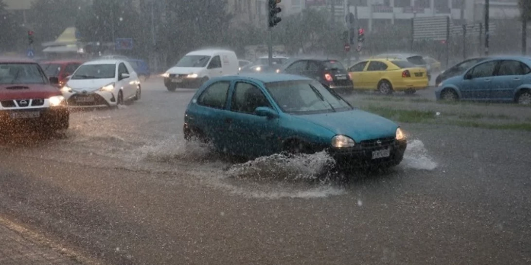 Σαρώνει την χώρα η κακοκαιρία Adel