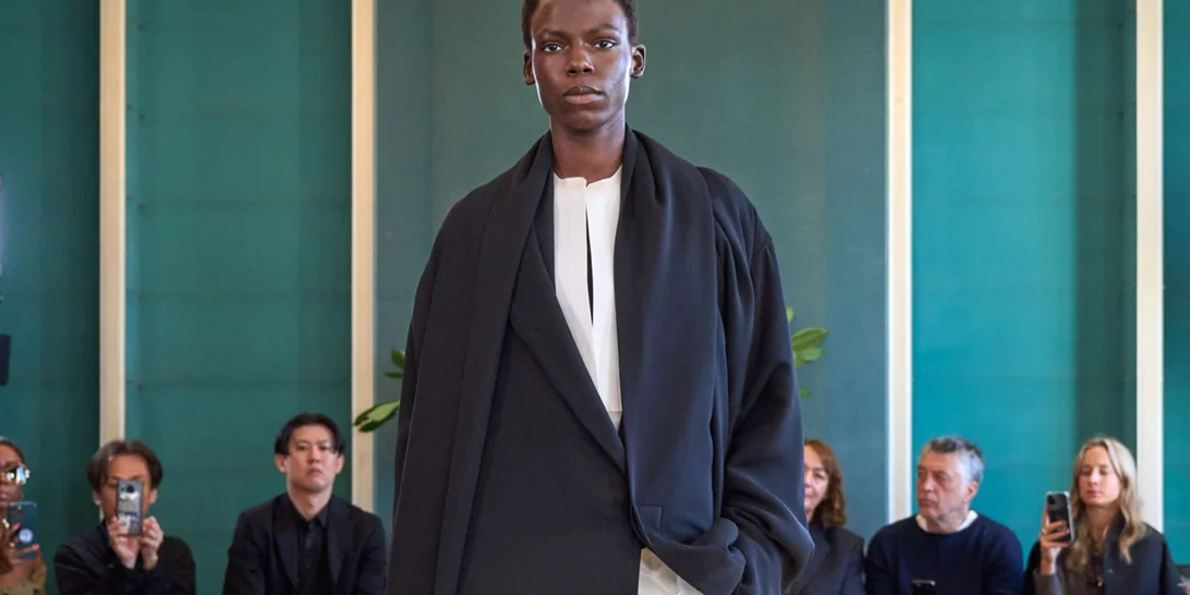 Πώς θα φορέσεις ένα λευκό παντελόνι τον χειμώνα