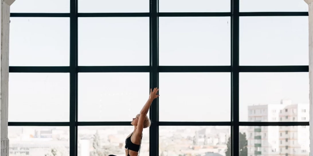 Μήπως το μυστικό για να βρεις το κίνητρό σου για γυμναστική είναι να κάνεις λιγότερη; #ELLERUN