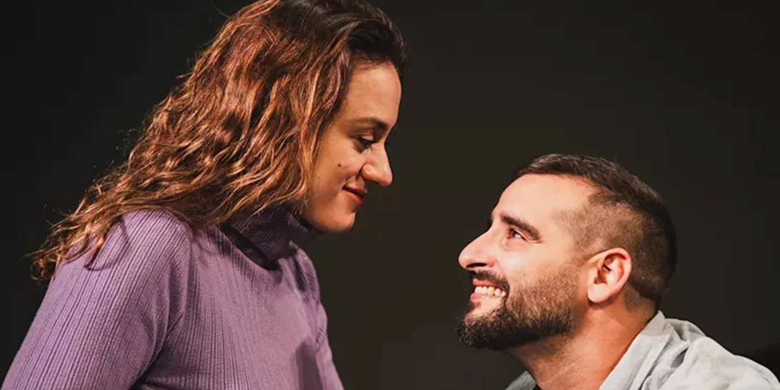 "Forget me not": Η μνήμη παίζει με τον έρωτα στο Αλάμπρα