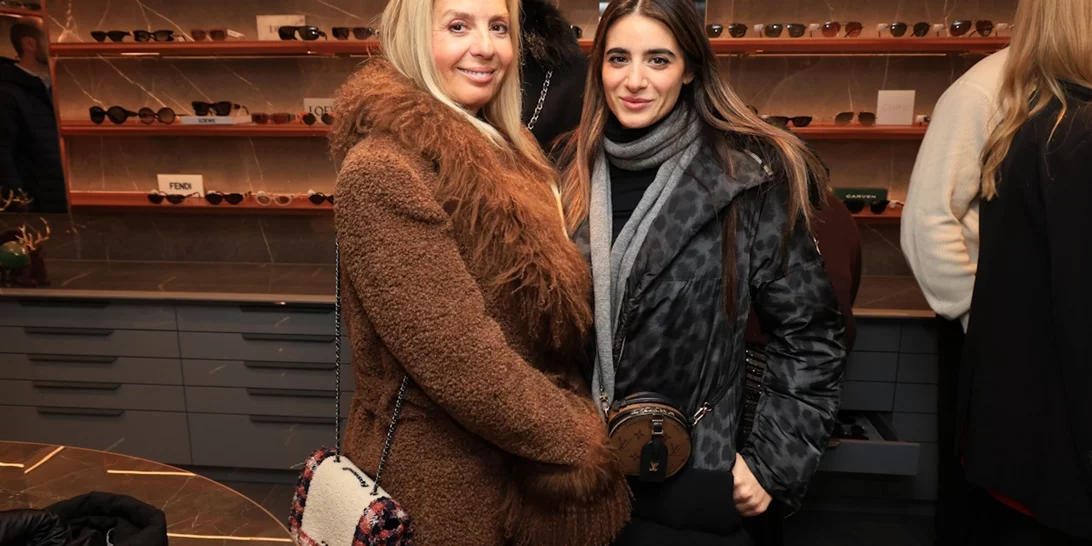 Έλενα Μακρή Λυμπέρη | Σπάνια εμφάνιση με την κόρη της, Φιλίππα στα βόρεια προάστια