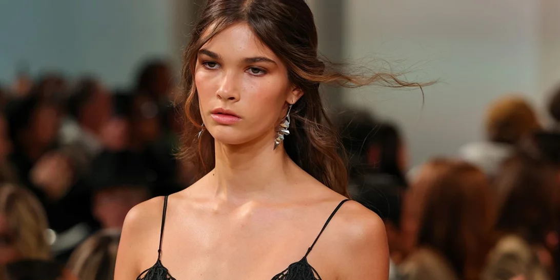 Fragrance is the new skincare | Γιατί το άρωμα είναι πλέον η νέα beauty εμμονή της γενιάς μας