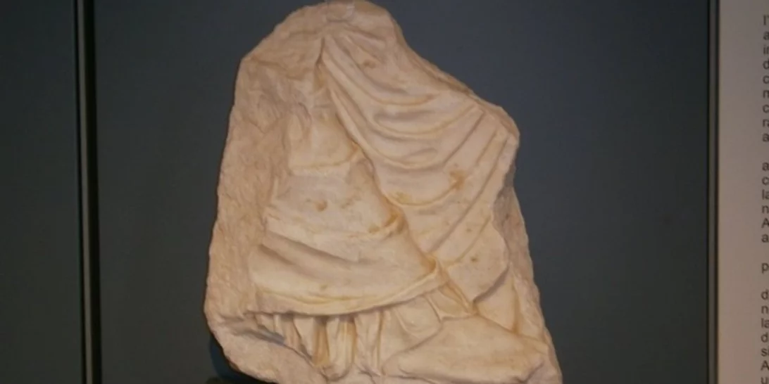 Επιστρέφει στην Ελλάδα θραύσμα του Παρθενώνα από το Μουσείο του Παλέρμο Antonino Salinas