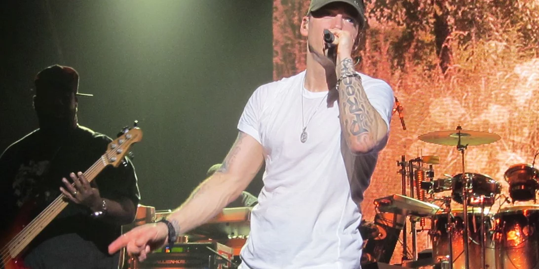 Αντιδρά στην εκστρατεία "διαγραφής" του ο Eminem