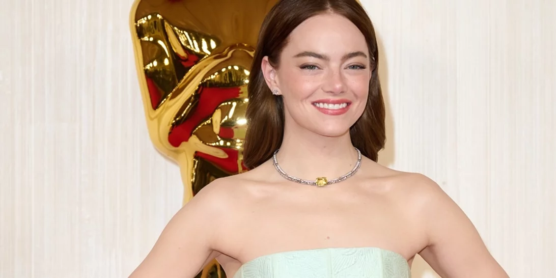 Women Empowerment Stories | Η συμβολική αγκαλιά ανάμεσα στην Emma Stone, την Anette Bening και τη Lily Gladstone στα Oscars 2024