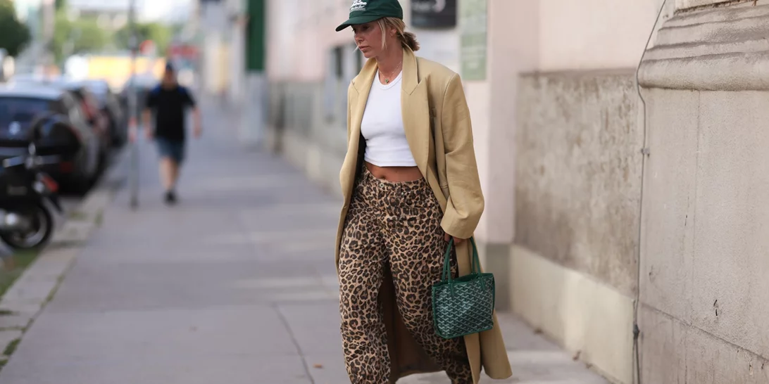 Θέλεις animal print denim; Βρήκα αυτό που ψάχνεις στη Pull & Bear