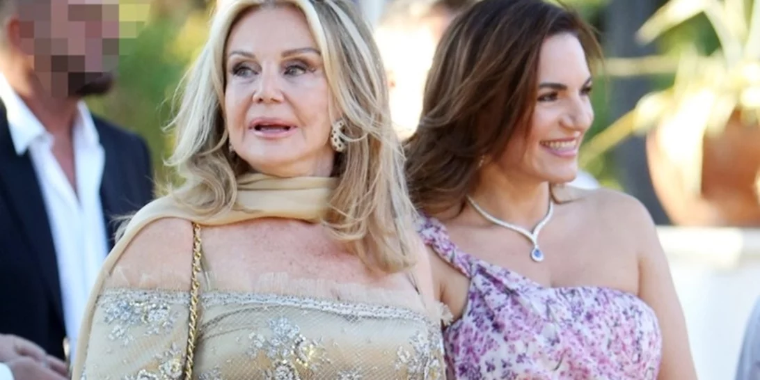 Αγάπη Πολίτη | Κομψή εμφάνιση με leather jacket στο Ηρώδειο