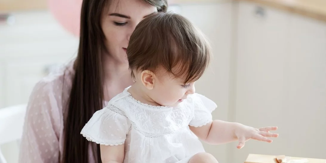 6 δώρα βάφτισης που έχουν πραγματικά ανάγκη οι νέοι γονείς