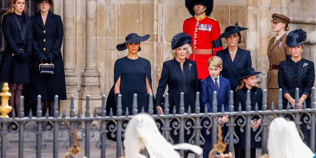 Kate Middleton vs Meghan Markle | Οι total black εμφανίσεις στην κηδεία της βασίλισσας Ελισάβετ