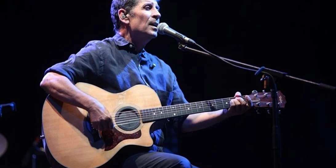 Πώς ένα ασθενοφόρο στάθηκε η αφορμή για να γραφτεί το τραγούδι "το γράμμα" του Σωκράτη Μάλαμα