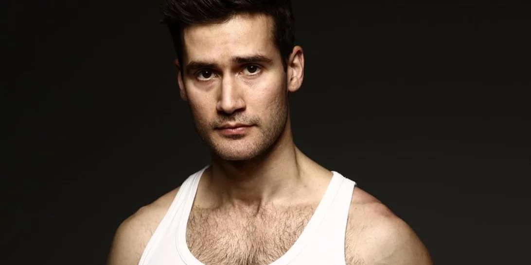 Αναστάσης Ροϊλός | Η νέα αλλαγή στο χρώμα των μαλλιών του