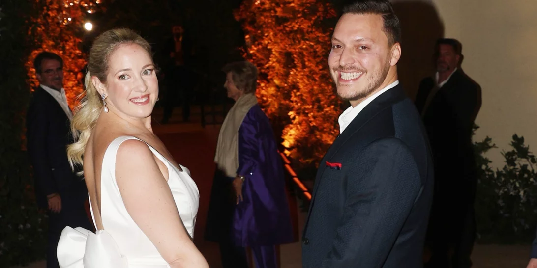 Όσα δεν είδαμε από τον γάμο της Θεοδώρας | Τα αδέλφια της και ο ανιψιός της πραγματοποιούν τη στέψη με τις κορώνες