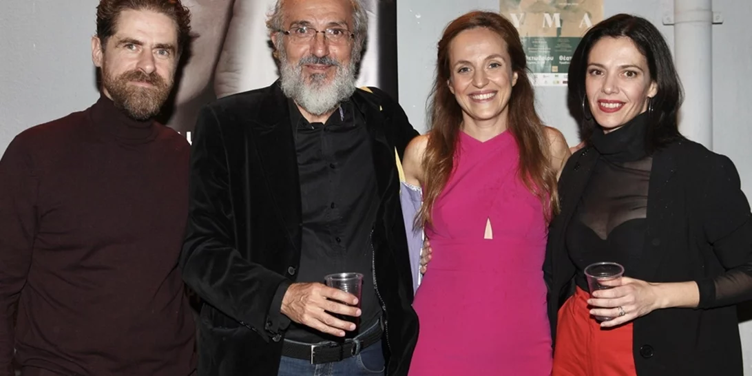 Μαριλίτα Λαμπροπούλου & Δημήτρης Λάλος | Οι δύο πρώην σύζυγοί τους ποζάρουν μαζί στο Παλλάς