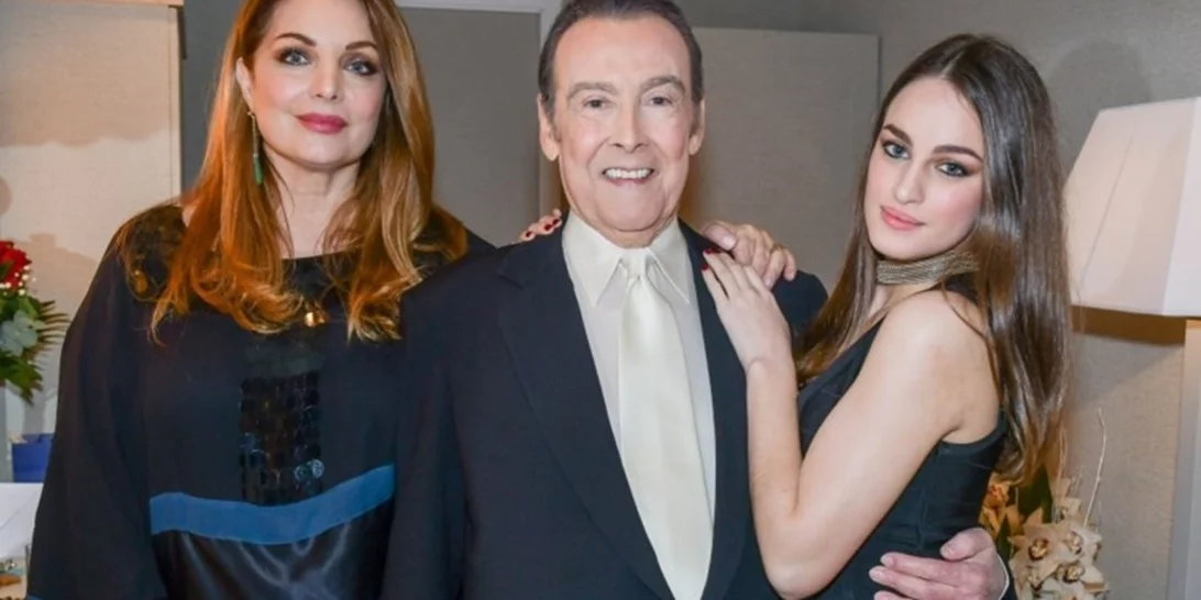 Το συγκινητικό μήνυμα της Άντζελας Γκερέκου για τα γενέθλια της Μαρίας Βοσκοπούλου | "Ο μπαμπάς είναι πάντα κοντά σου"