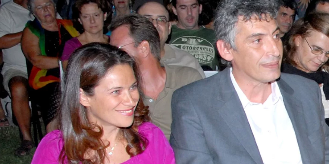 Η σύζυγος του legend Παναγιώτη Φασούλα, Μάσα, στην αμμουδιά