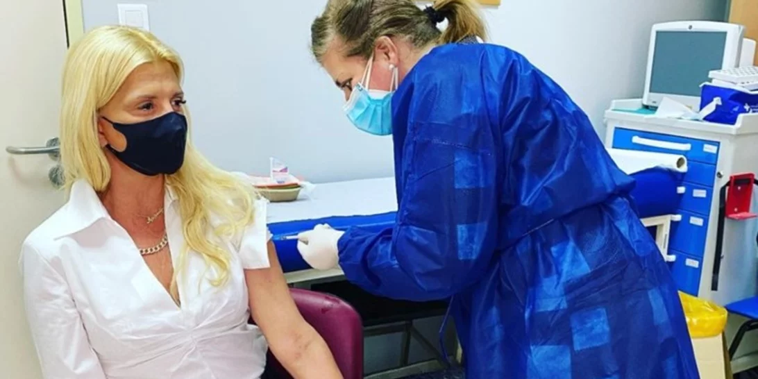 Η Μαρίνα Πατούλη έκανε το εμβόλιο κατά του κορονοϊού