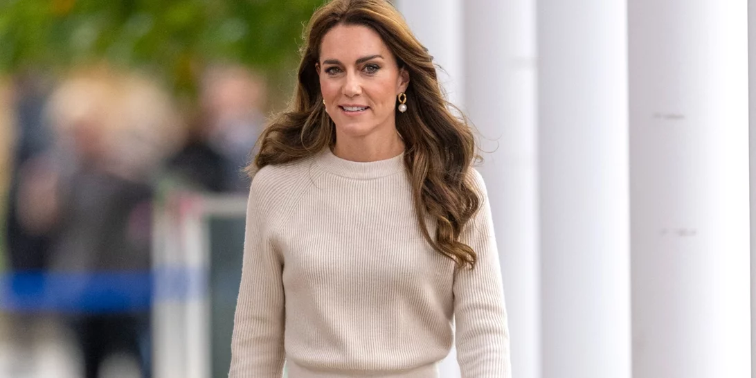 Kate Middleton | Φόρεσε το απόλυτο χρώμα της σεζόν με τον πιο κομψό τρόπο