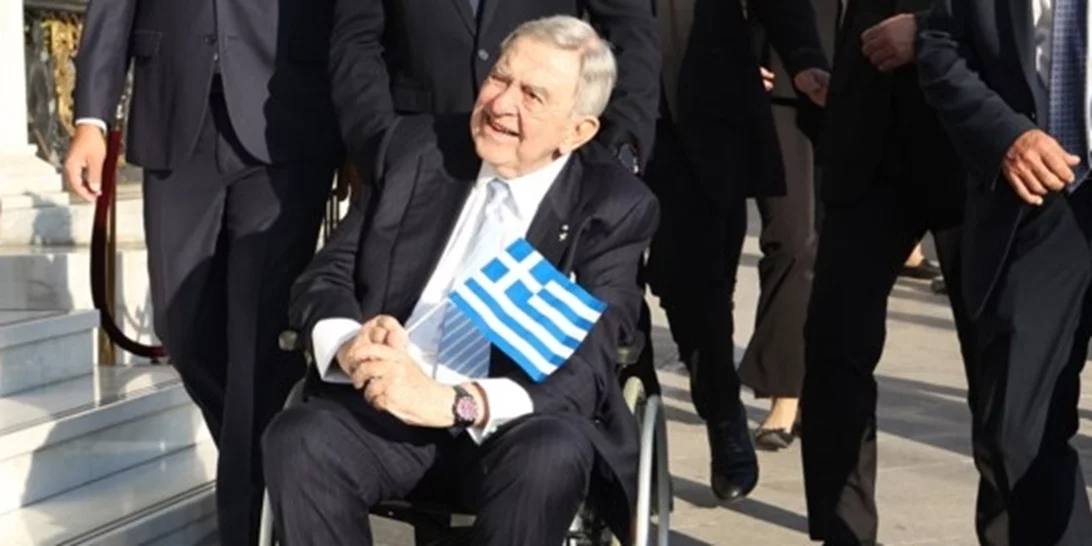 Τέως βασιλιάς Κωνσταντίνος | Ποιοι γαλαζοαίματοι θα δώσουν το παρών στην κηδεία - Στο Τατόι η ταφή