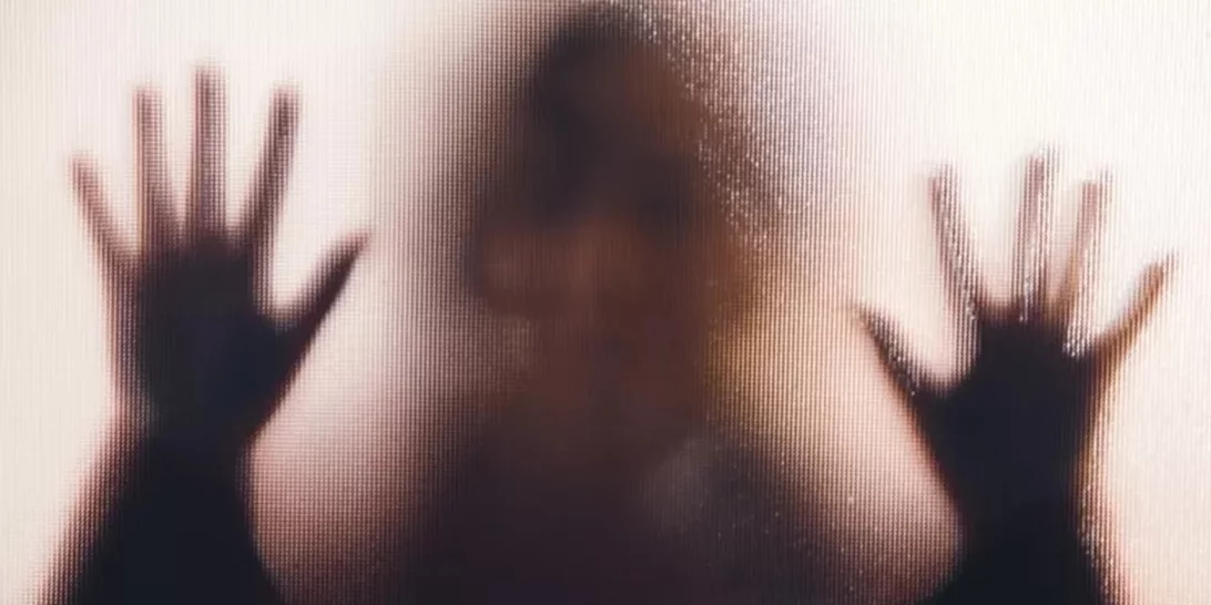 #NoExcuse | Κάθε 10 λεπτά, διαπράττεται μία γυναικτονία, σύμφωνα με τον ΟΗΕ