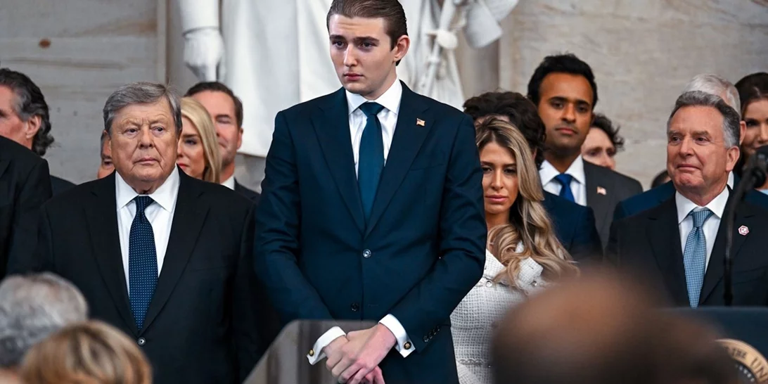 Πόσο ύψος έχει ο Barron Trump; | Όσα θέλουμε να ξέρουμε για τον μικρότερο γιο του προέδρου των ΗΠΑ