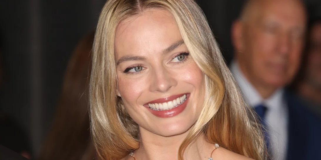 Τα καλύτερα lip oils με χρώμα για τα πιο θελκτικά juicy χείλη