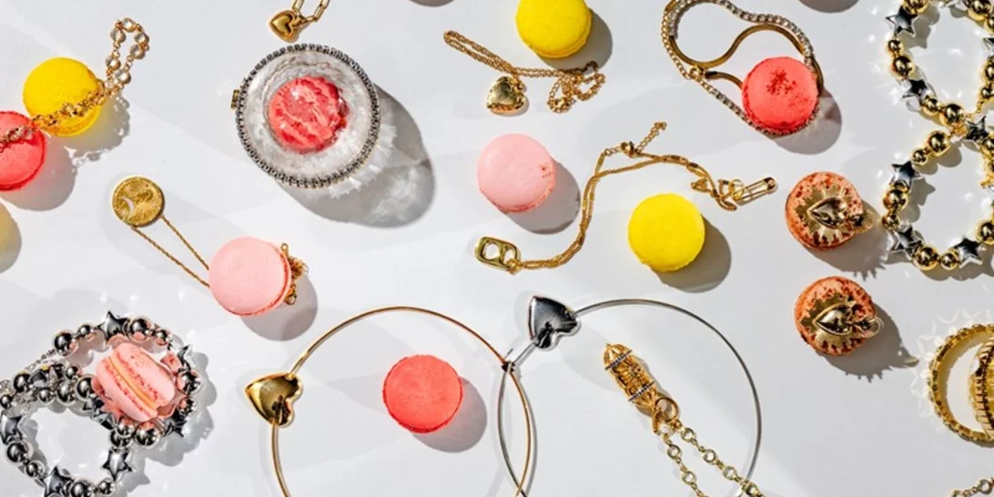 5 τρόποι για να αναβαθμίσεις τα χειμερινά looks σου μόνο με κοσμήματα