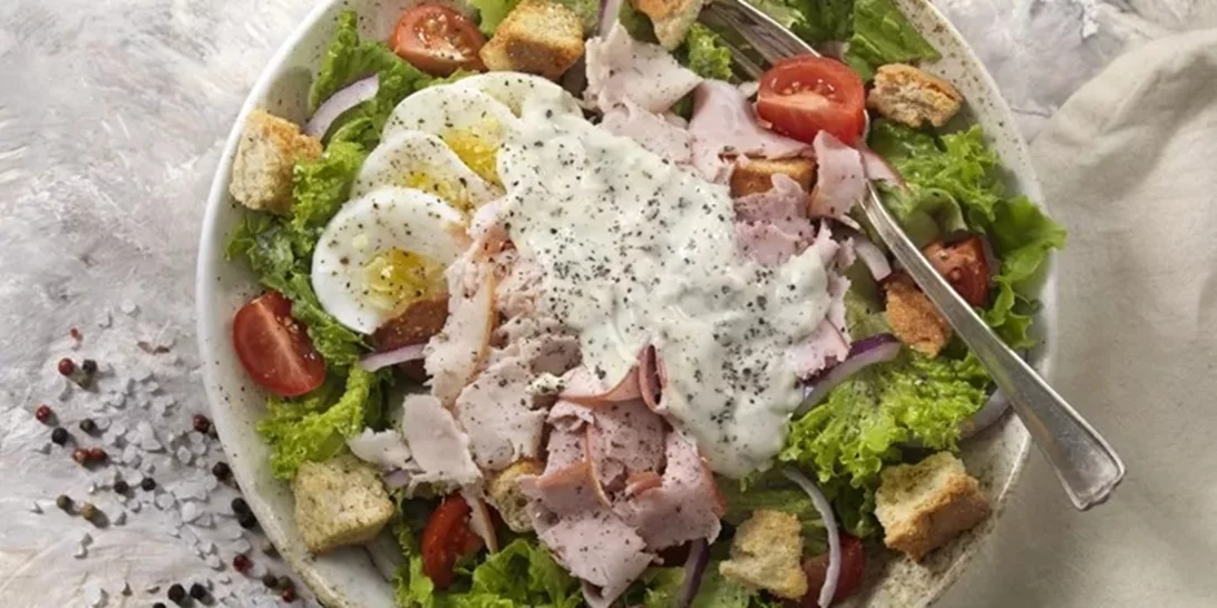 Σαλάτα του σεφ με πασχαλινά αυγά | Η δροσιστική σαλάτα που θα συνοδευσει τέλεια το αρνί