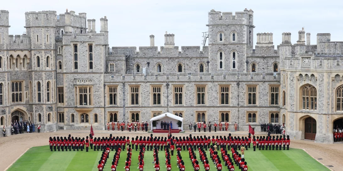 Βασιλικά αντίτυπα βιβλίων της Τζέιν Όστεν παρουσιάζονται για πρώτη φορά στο Κάστρο του Ουίνδσορ