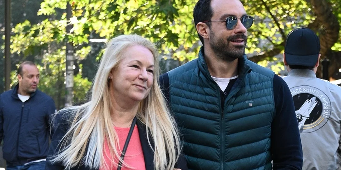 Σάκης Τανιμανίδης | Η μητέρα του Ματούλα του μαγειρεύει και εκείνος την δίνει τον καλύτερο έπαινο