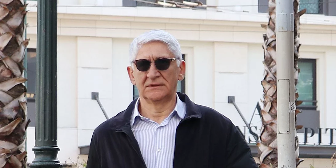 Παναγιώτης Γιαννάκης | Με τη σύζυγό του σε βραδινή έξοδο για δύο