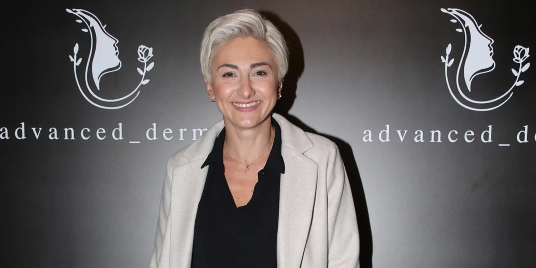 Η Ρεγγίνα Μακέδου ξύρισε τα μαλλιά της για δεύτερη φορά "Η μάχη που δίνω είναι μεγάλη"