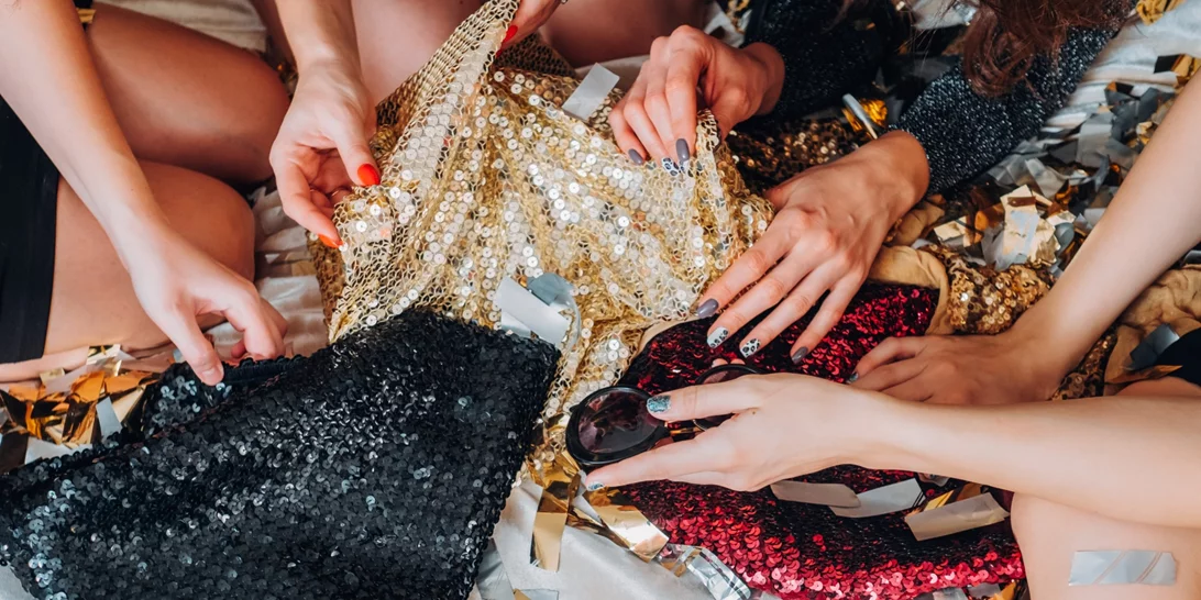 Η παγιέτα στα καλύτερα της | Πώς την φορούν οι Ελληνίδες παρουσιάστριες