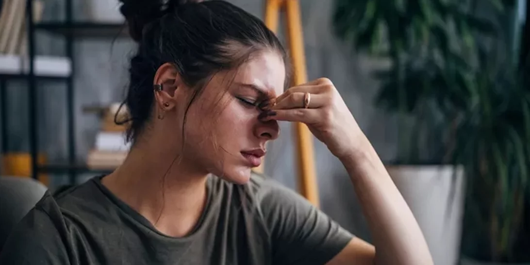 Υποφέρεις από ημικρανία; Το tip για να ανακουφιστείς αμέσως