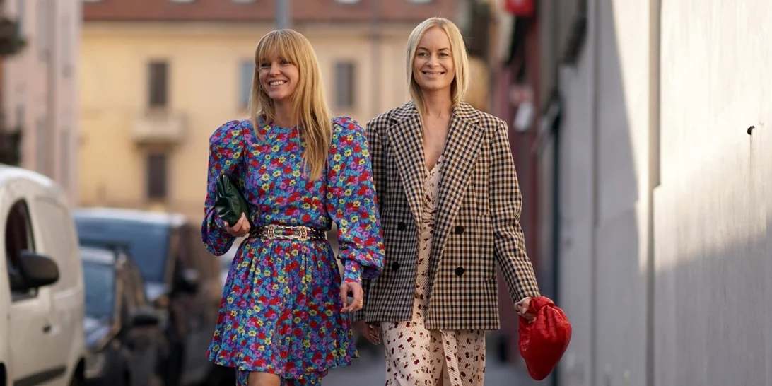 Θα χρειαστείς μόλις 10 δευτερόλεπτα | Το fashion trick στο οποίο ορκίζονται οι fashionistas για κομψό ντύσιμο