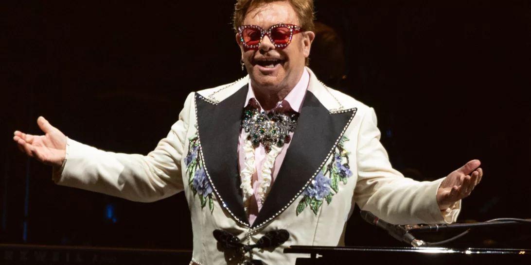 Ο Elton John χαιρετίζει τη σειρά " It’s A Sin" ως "θρίαμβο δημιουργικότητας και ανθρωπιάς"