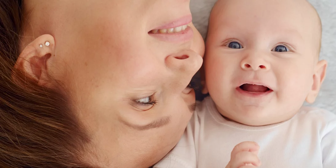 Είμαι νέα μαμά και (ναι!) κοιμάμαι ανέμελα και ξεκούραστα